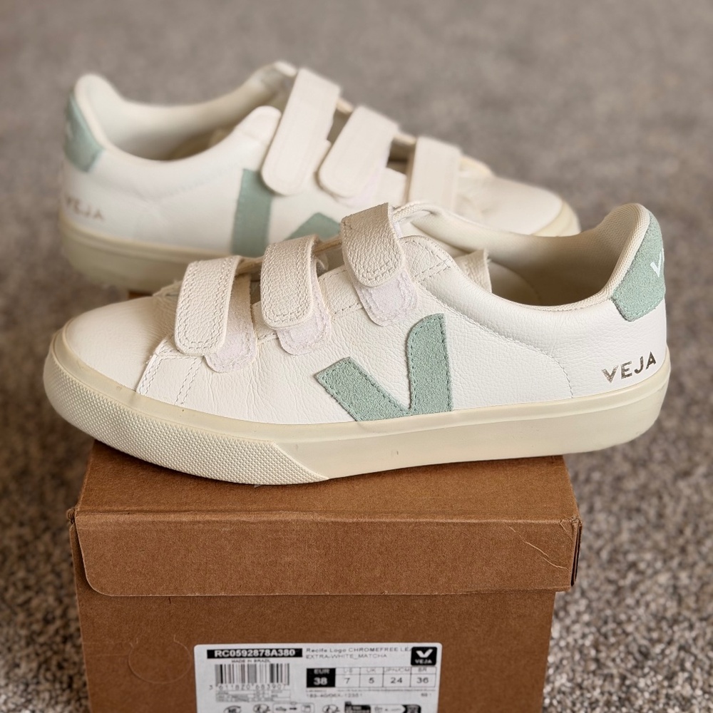 Veja Recife Logo Extra White-Matcha Velcro Sneaker - Size 38/US7 - ELNC